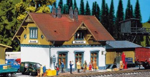 Stacja kolejowa Blumenfeld, skala H0, FALLER 110097