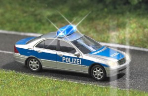 Mercedes C-klasa »Polizei«., skala H0, BUSCH 5615