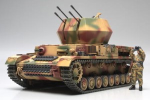 Pojazd pancerny przeciwlotniczy Flakpanzer IV + 4 figurki, skala 1:48, Tamiya 32544
