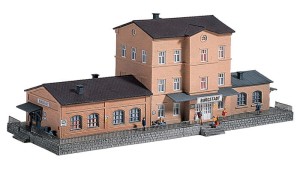 Dworzec kolejowy Burgstadt, skala N, PIKO 60023