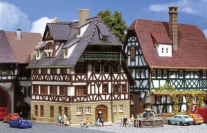 Kamienica Franken, skala N, FALLER 232280