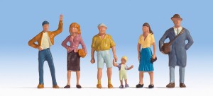 Przechodnie, skala H0, NOCH 15478