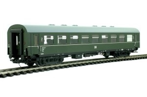 Wagon osobowy 2-klasy typu B4mgl,, DR,  skala 0, LENZ 41180-01