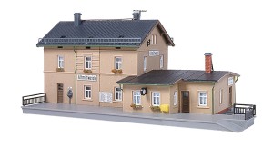 Dworzec kolejowy Altmittweida, skala TT, AUHAGEN 13231