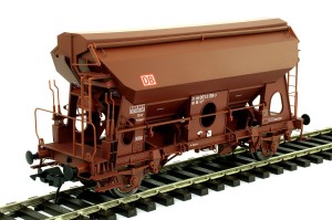 Wagon samowyładowczy typu Td 933, DB,  skala 0, LENZ 42153-08