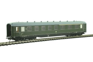 Wagon osobowy 1/2-klasy typu BC4ü-39, DR,  skala 0, LENZ 41263-04 