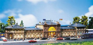 Dworzec kolejowy Bonn, skala H0, FALLER 110113