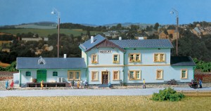 Dworzec kolejowy Radeburg , skala H0, AUHAGEN 11329