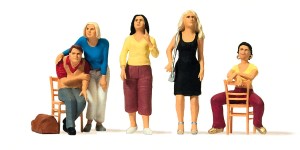 Stojący i siedzący, skala 0, PREISER 65361