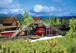 Wiadukt dl pieszych, skala H0, FALLER 120178