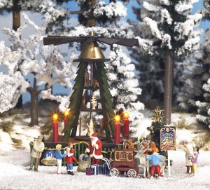 Piramida świąteczna, skala H0, BUSCH 1415