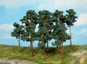 Sosny 4 szt, skala H0, HEKI 1151