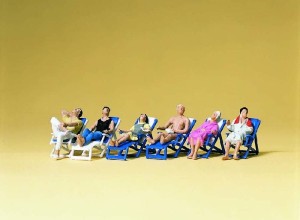 Odpoczywający na leżakach, skala H0, PREISER 10437