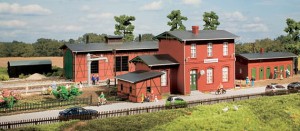 Dworzec Neukloster-zestaw, skala H0, AUHAGEN 15103