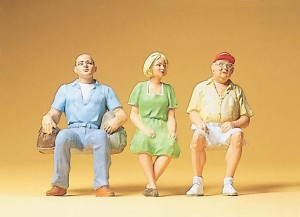 Siedzący podróżni, skala G, PREISER 45080