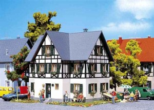 Dom, skala H0, FALLER 130259