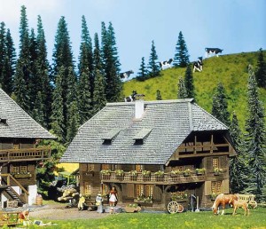 Dom w Szwardzwaldzie, skala N, FALLER 232256