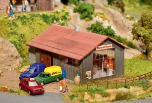 Destylarnia z wyposażeniem, skala H0, FALLER 130194