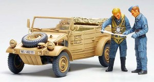 Pojazd wojskowy, Kubelwagen plus 2 figurki, skala 1:48, Tamiya 32501