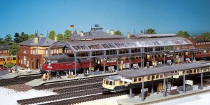 Hala dworcowa, skala H0, FALLER 120180