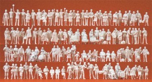 Podróżni na dworcu, skala H0, PREISER 16352