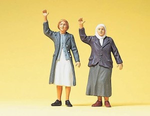 Kiwający na peronie, skala G, PREISER 45083