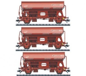 Zestaw 3-wagonów towarowych, FS,  skala H0, TRIX 24523