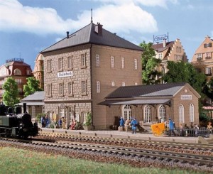 Dworzec kolejowy Kulmbach, skala H0, VOLLMER 43451