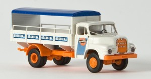 Saviem, skrzynia do napoi , skala H0, BREKINA 45037