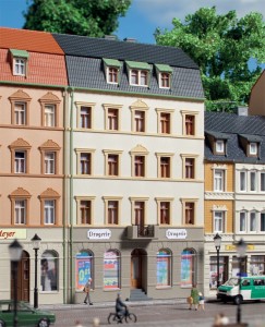 Kamienica, skala TT, AUHAGEN 13336